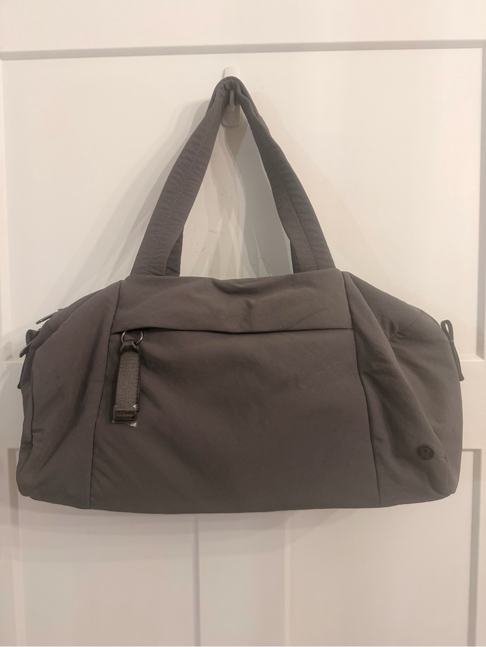 Lululemon On My Level Barrel Bag, Traverse Gray, NWOT